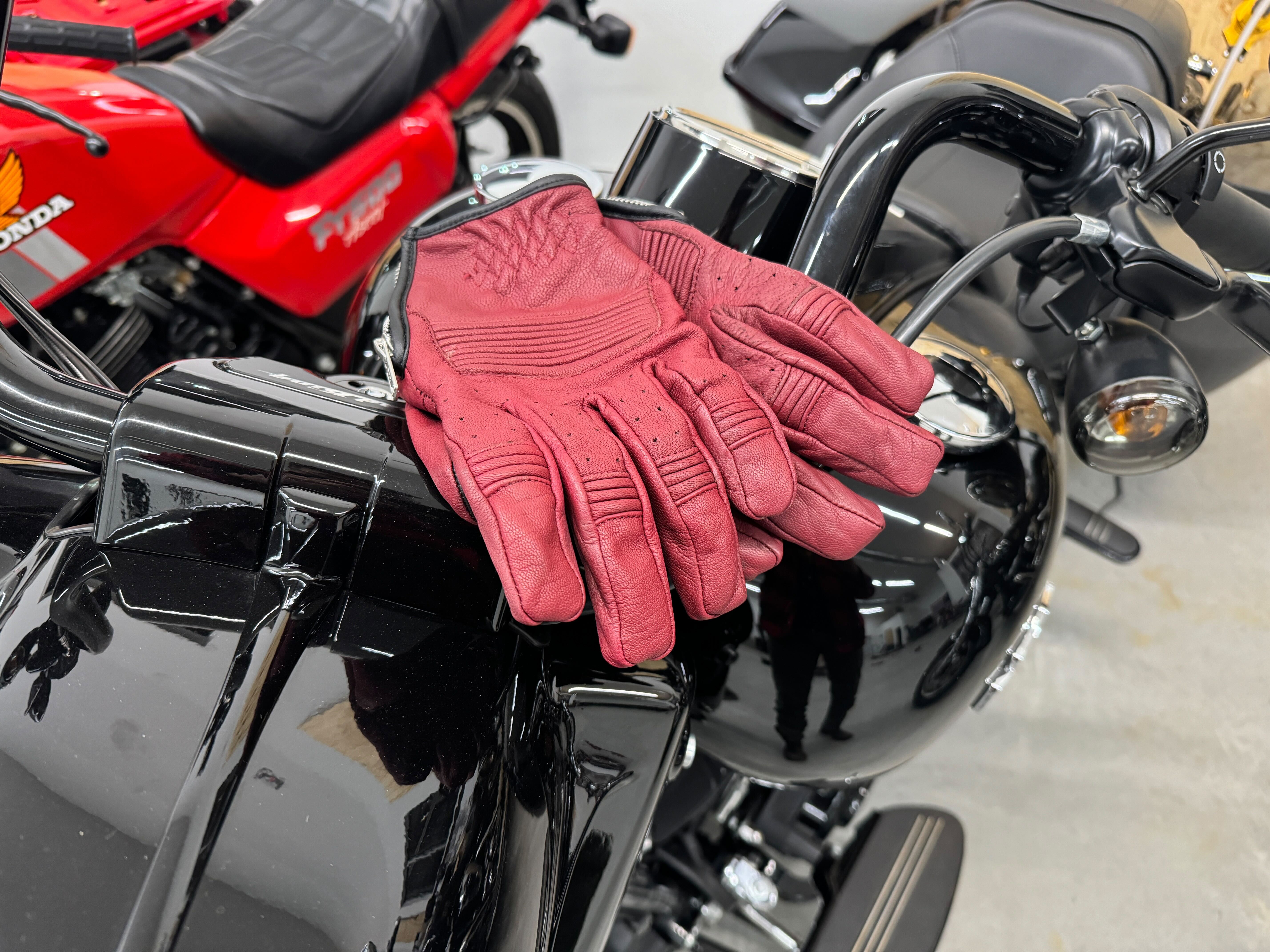 Bikes and outlet beards gloves